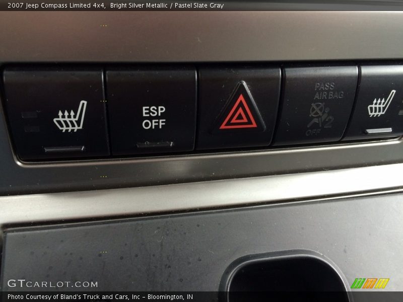 Bright Silver Metallic / Pastel Slate Gray 2007 Jeep Compass Limited 4x4