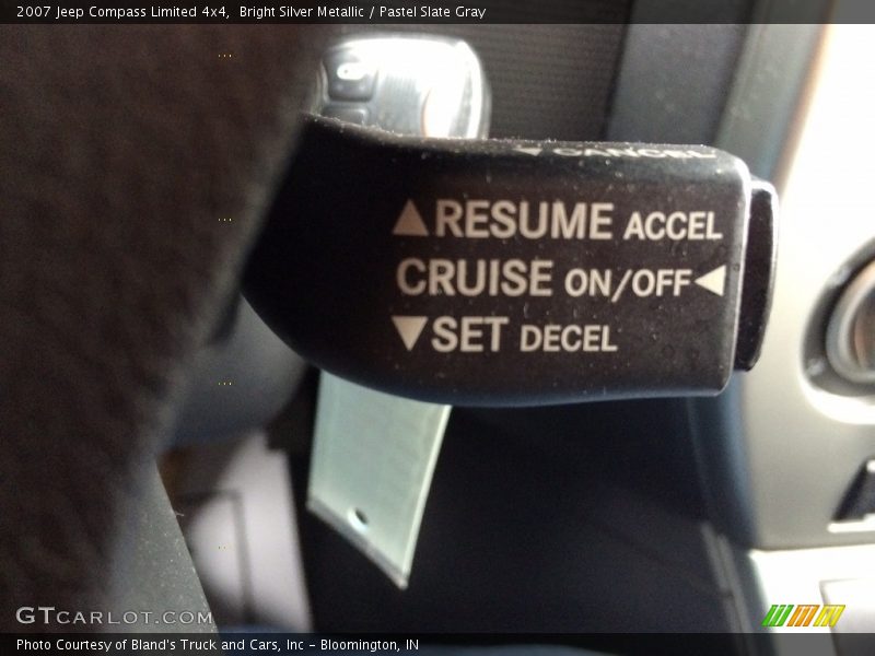 Bright Silver Metallic / Pastel Slate Gray 2007 Jeep Compass Limited 4x4