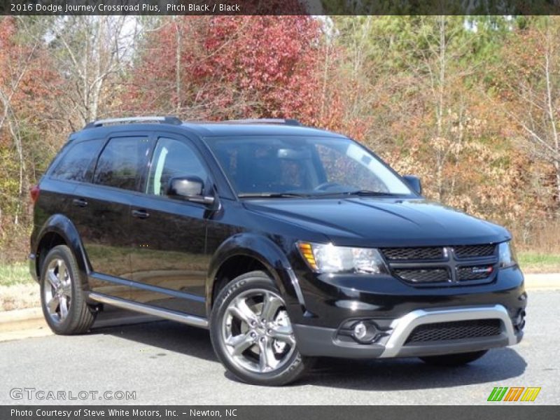 Front 3/4 View of 2016 Journey Crossroad Plus