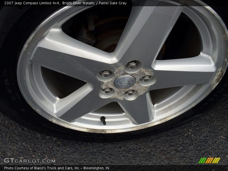 Bright Silver Metallic / Pastel Slate Gray 2007 Jeep Compass Limited 4x4