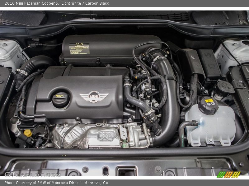 Light White / Carbon Black 2016 Mini Paceman Cooper S