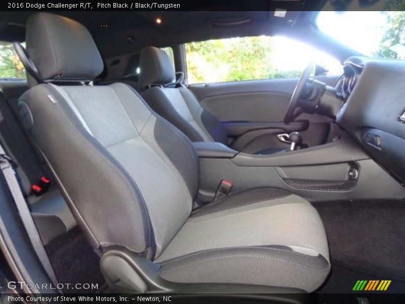 Pitch Black / Black/Tungsten 2016 Dodge Challenger R/T