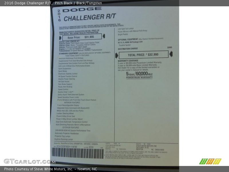 Pitch Black / Black/Tungsten 2016 Dodge Challenger R/T