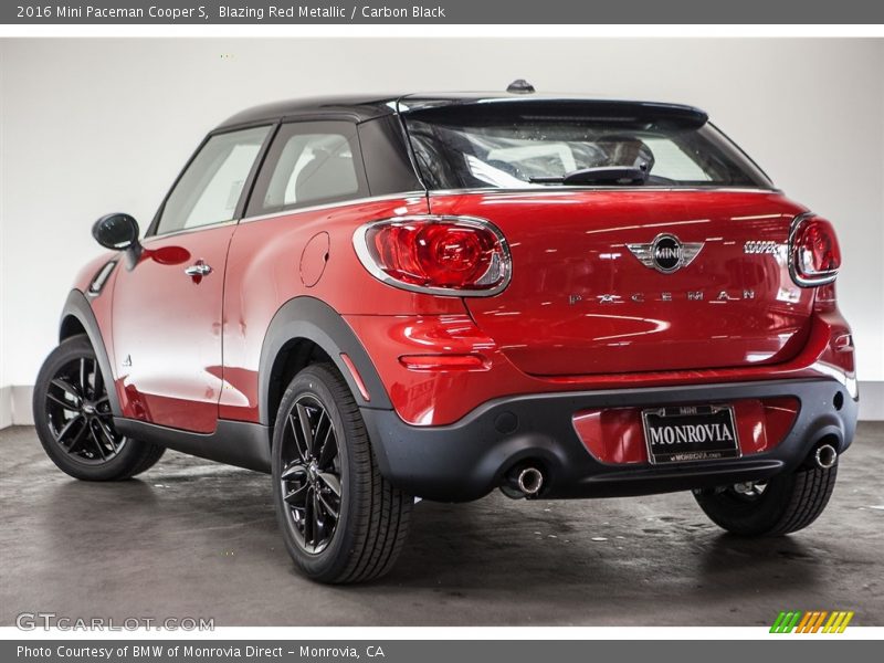 Blazing Red Metallic / Carbon Black 2016 Mini Paceman Cooper S