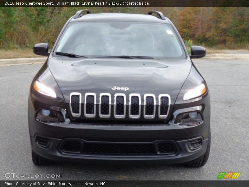 Brilliant Black Crystal Pearl / Black/Light Frost Beige 2016 Jeep Cherokee Sport