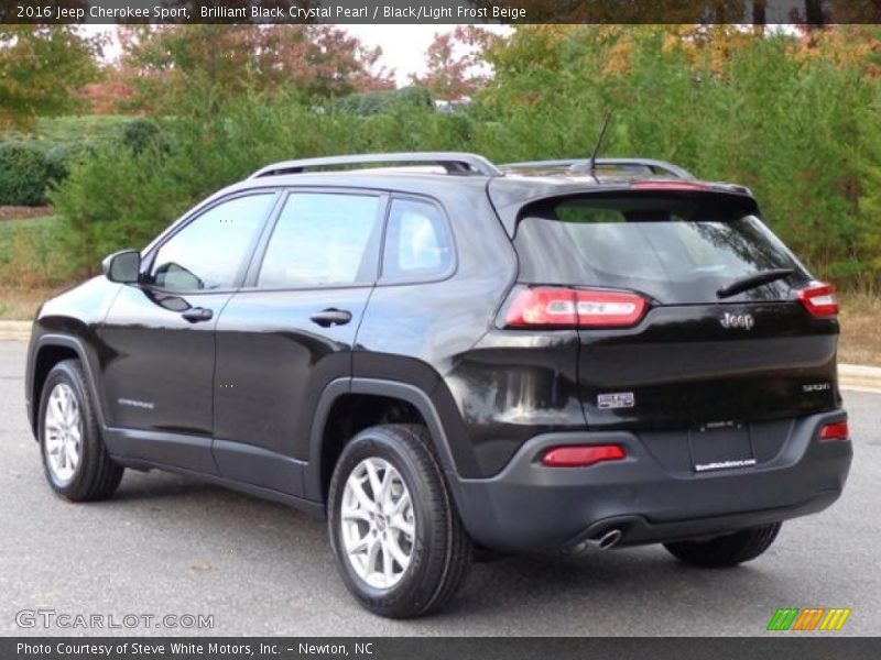 Brilliant Black Crystal Pearl / Black/Light Frost Beige 2016 Jeep Cherokee Sport