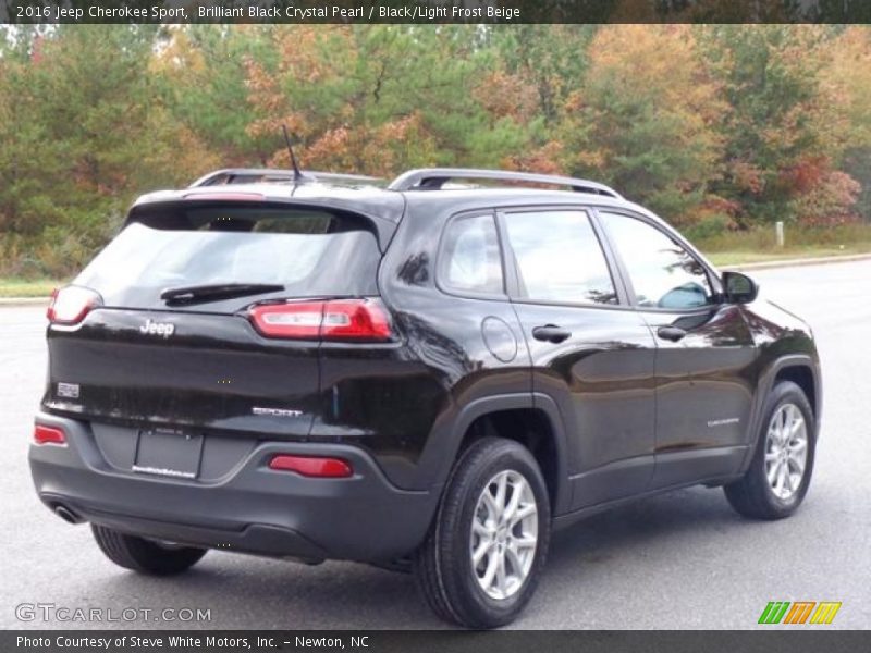 Brilliant Black Crystal Pearl / Black/Light Frost Beige 2016 Jeep Cherokee Sport
