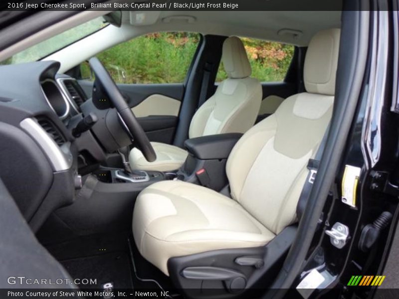 Brilliant Black Crystal Pearl / Black/Light Frost Beige 2016 Jeep Cherokee Sport