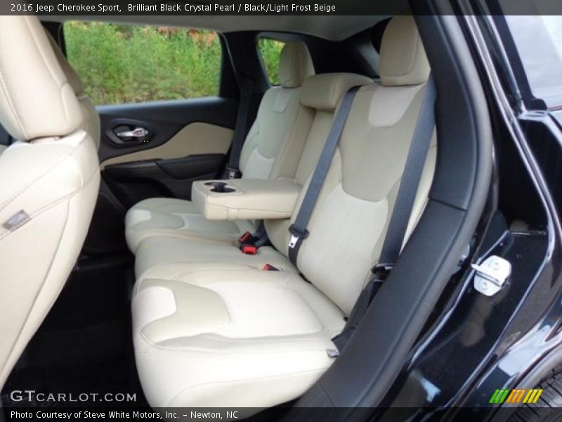 Brilliant Black Crystal Pearl / Black/Light Frost Beige 2016 Jeep Cherokee Sport