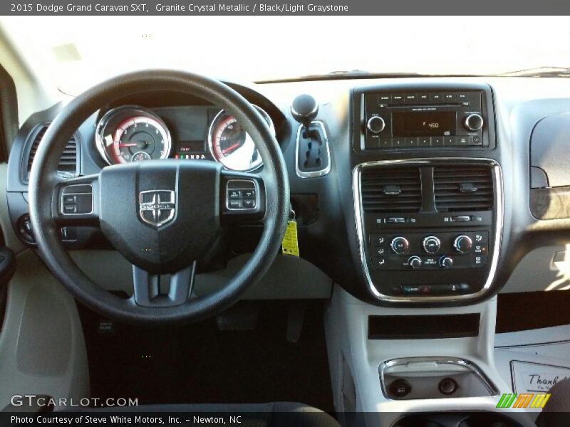 Granite Crystal Metallic / Black/Light Graystone 2015 Dodge Grand Caravan SXT