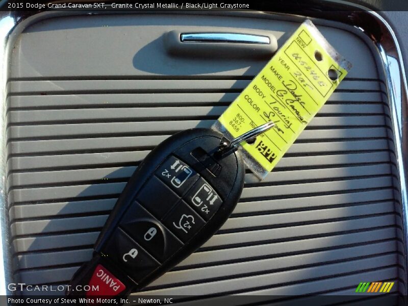 Granite Crystal Metallic / Black/Light Graystone 2015 Dodge Grand Caravan SXT