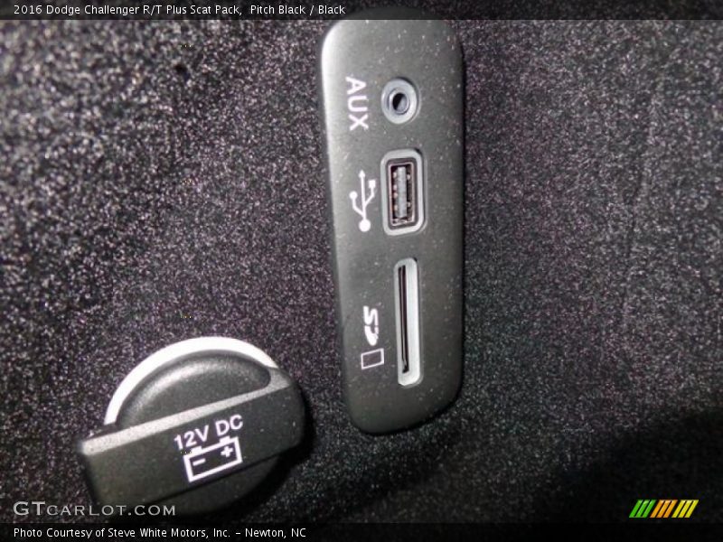 Pitch Black / Black 2016 Dodge Challenger R/T Plus Scat Pack