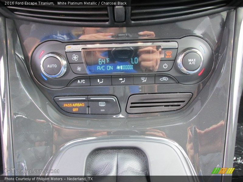 White Platinum Metallic / Charcoal Black 2016 Ford Escape Titanium