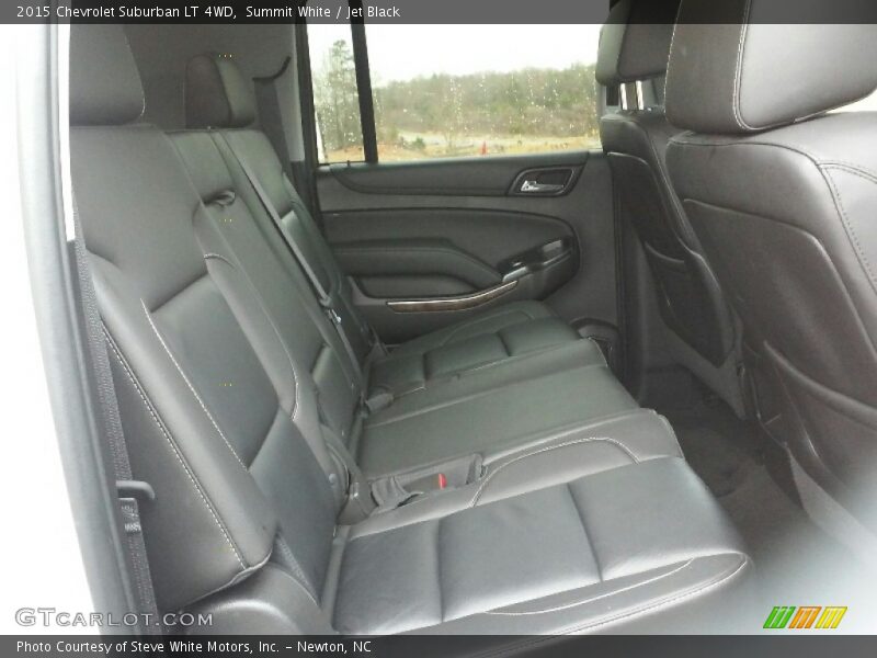 Summit White / Jet Black 2015 Chevrolet Suburban LT 4WD
