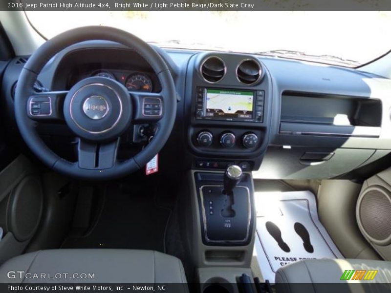 Bright White / Light Pebble Beige/Dark Slate Gray 2016 Jeep Patriot High Altitude 4x4