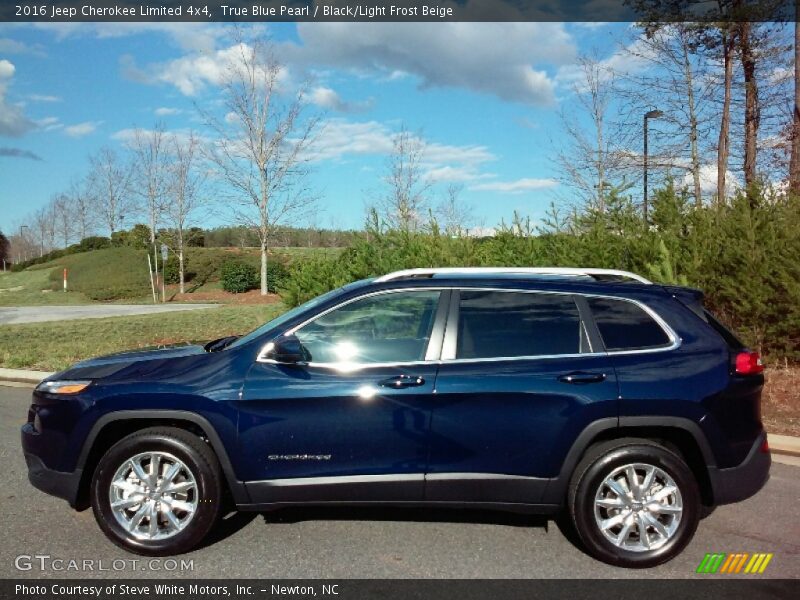 True Blue Pearl / Black/Light Frost Beige 2016 Jeep Cherokee Limited 4x4