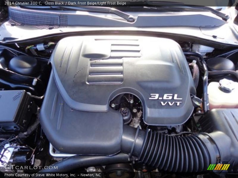 Gloss Black / Dark Frost Beige/Light Frost Beige 2014 Chrysler 300 C