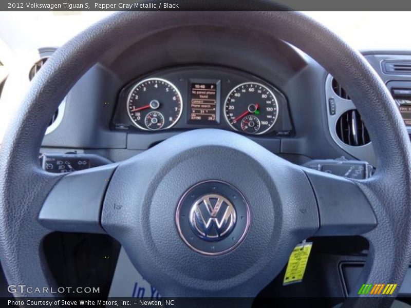 Pepper Gray Metallic / Black 2012 Volkswagen Tiguan S