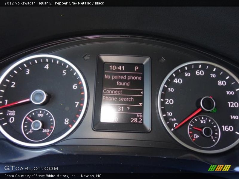 Pepper Gray Metallic / Black 2012 Volkswagen Tiguan S