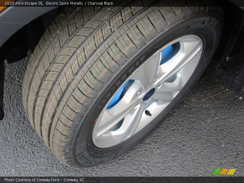 Electric Spice Metallic / Charcoal Black 2016 Ford Escape SE