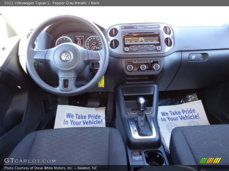 Pepper Gray Metallic / Black 2012 Volkswagen Tiguan S