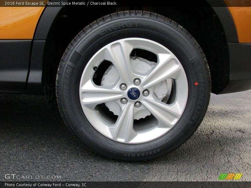 Electric Spice Metallic / Charcoal Black 2016 Ford Escape SE