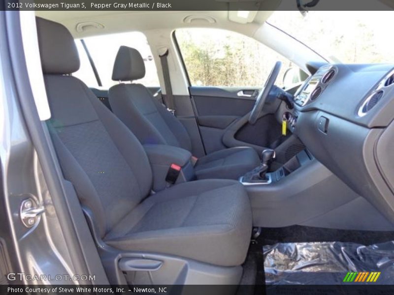 Pepper Gray Metallic / Black 2012 Volkswagen Tiguan S