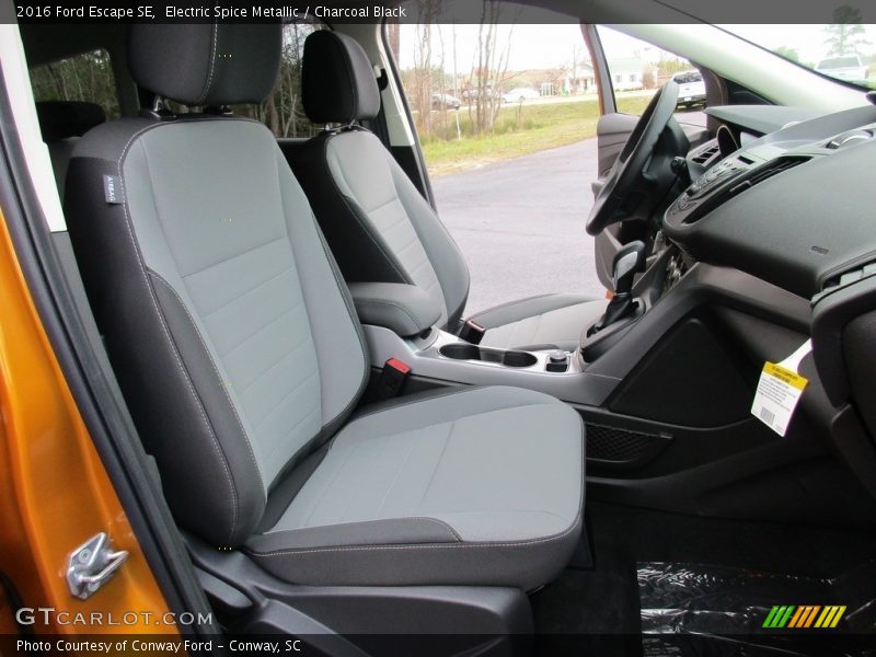 Electric Spice Metallic / Charcoal Black 2016 Ford Escape SE