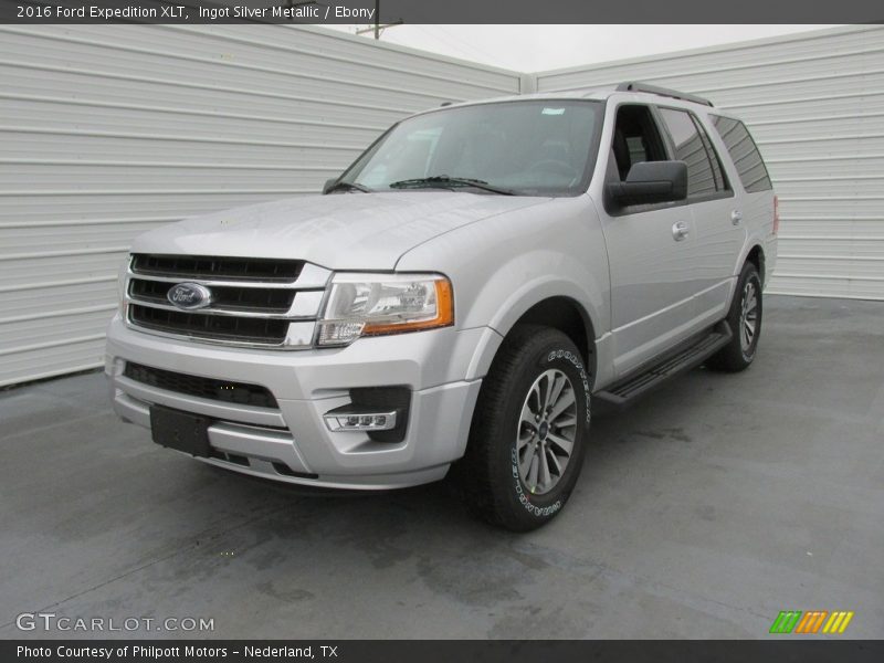 Ingot Silver Metallic / Ebony 2016 Ford Expedition XLT