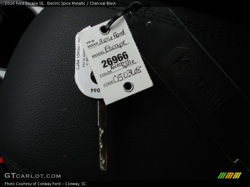 Electric Spice Metallic / Charcoal Black 2016 Ford Escape SE