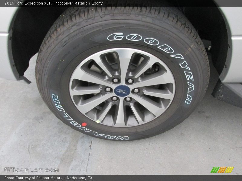 Ingot Silver Metallic / Ebony 2016 Ford Expedition XLT