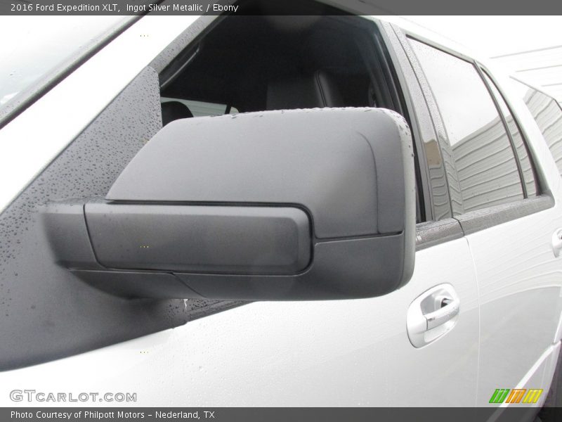 Ingot Silver Metallic / Ebony 2016 Ford Expedition XLT
