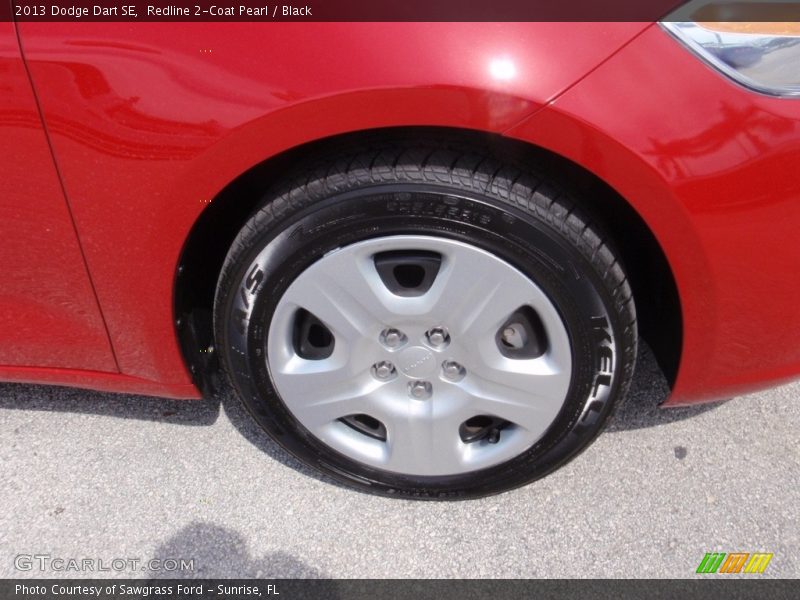 Redline 2-Coat Pearl / Black 2013 Dodge Dart SE