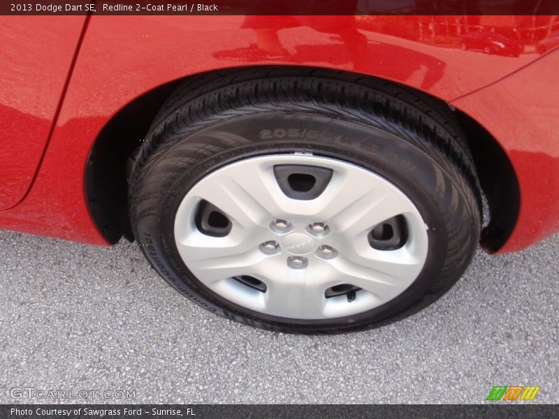 Redline 2-Coat Pearl / Black 2013 Dodge Dart SE