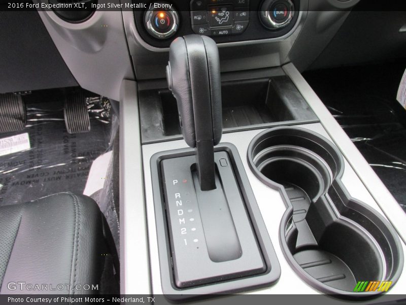Ingot Silver Metallic / Ebony 2016 Ford Expedition XLT