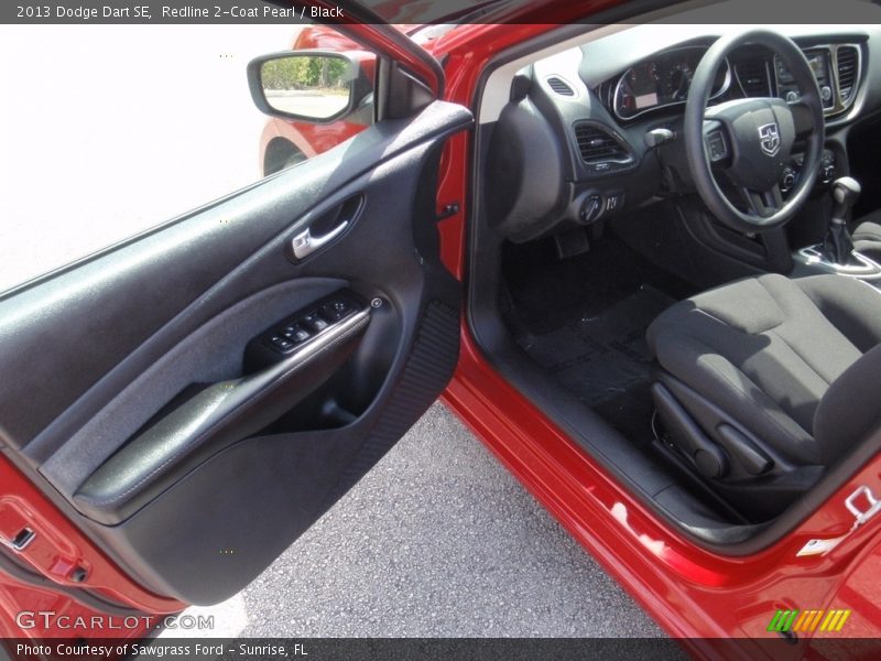 Redline 2-Coat Pearl / Black 2013 Dodge Dart SE