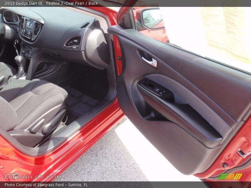 Redline 2-Coat Pearl / Black 2013 Dodge Dart SE