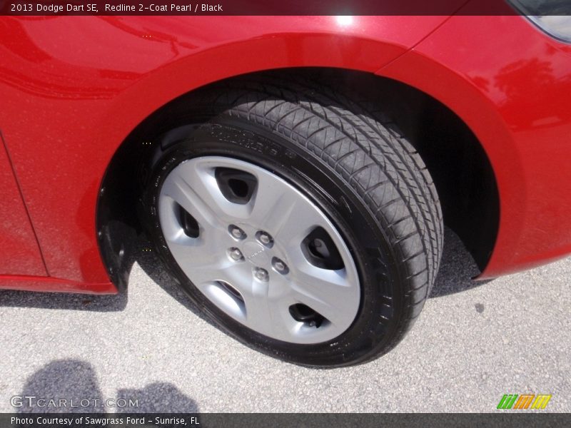 Redline 2-Coat Pearl / Black 2013 Dodge Dart SE