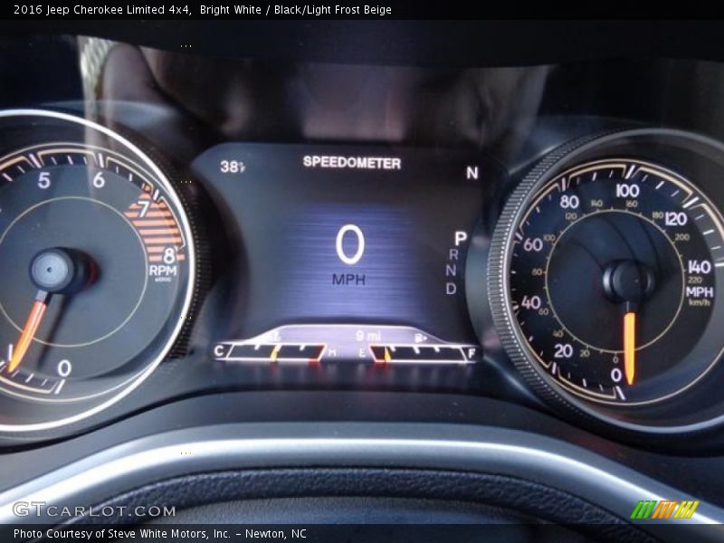 Bright White / Black/Light Frost Beige 2016 Jeep Cherokee Limited 4x4