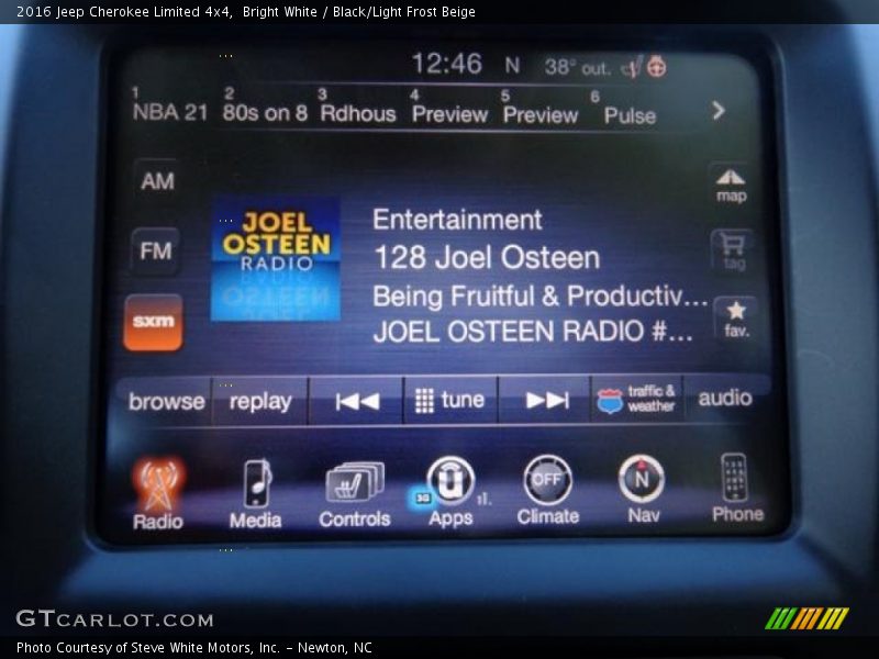 Bright White / Black/Light Frost Beige 2016 Jeep Cherokee Limited 4x4