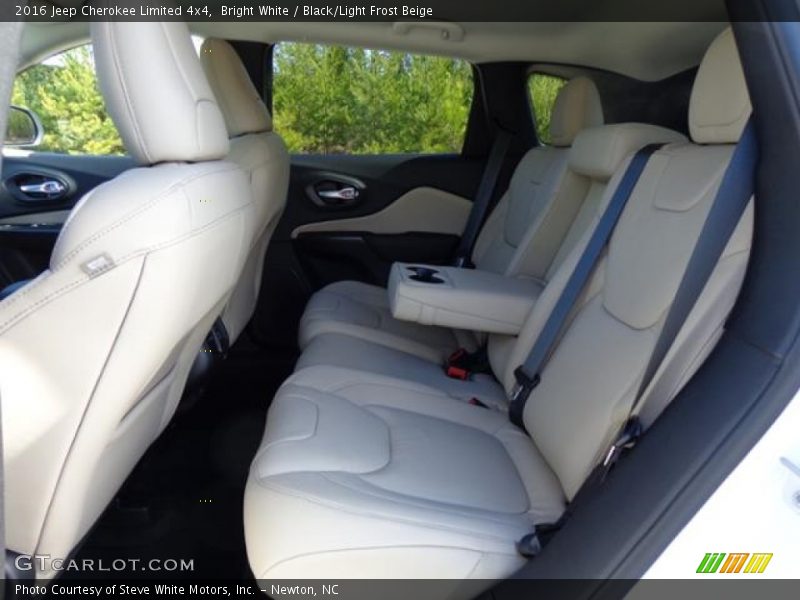 Bright White / Black/Light Frost Beige 2016 Jeep Cherokee Limited 4x4
