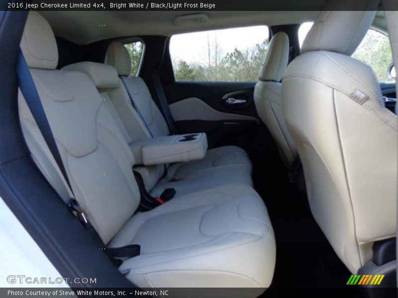 Bright White / Black/Light Frost Beige 2016 Jeep Cherokee Limited 4x4