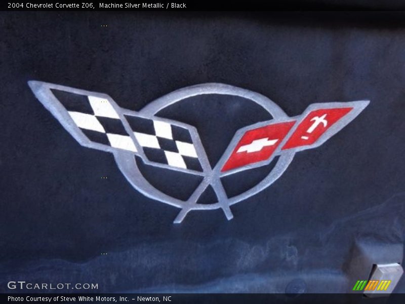 Machine Silver Metallic / Black 2004 Chevrolet Corvette Z06