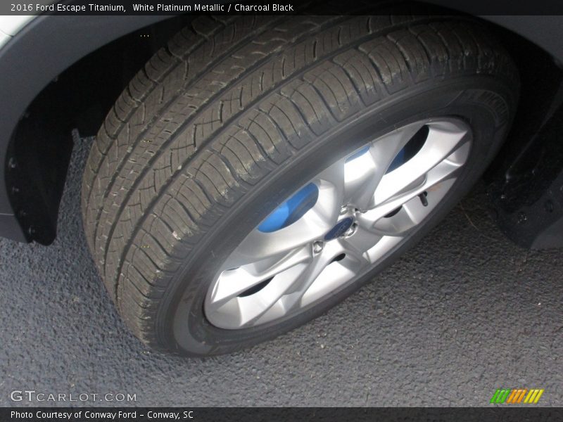 White Platinum Metallic / Charcoal Black 2016 Ford Escape Titanium