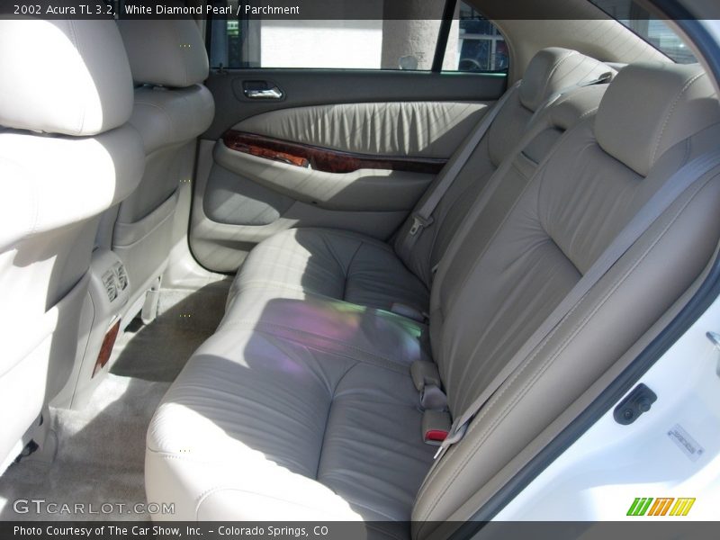 White Diamond Pearl / Parchment 2002 Acura TL 3.2