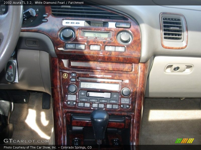 White Diamond Pearl / Parchment 2002 Acura TL 3.2