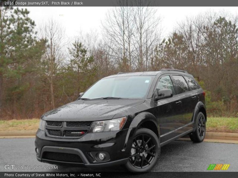 Front 3/4 View of 2016 Journey SXT