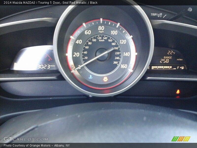 Soul Red Metallic / Black 2014 Mazda MAZDA3 i Touring 5 Door