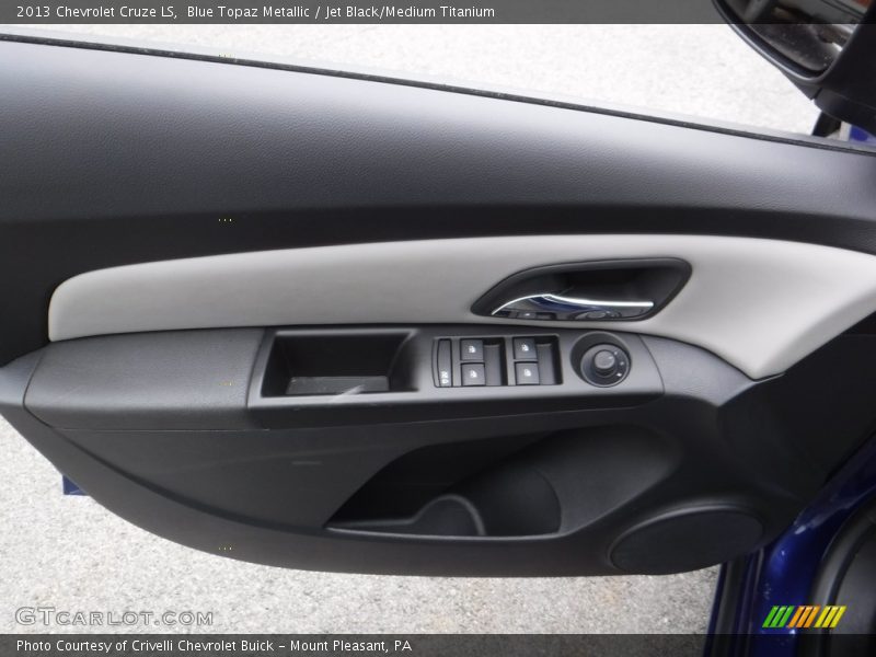 Blue Topaz Metallic / Jet Black/Medium Titanium 2013 Chevrolet Cruze LS