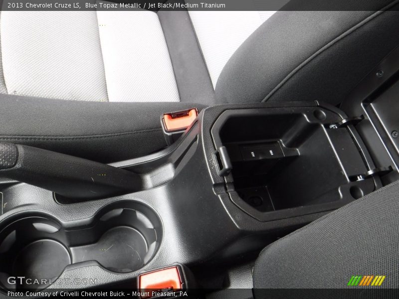 Blue Topaz Metallic / Jet Black/Medium Titanium 2013 Chevrolet Cruze LS